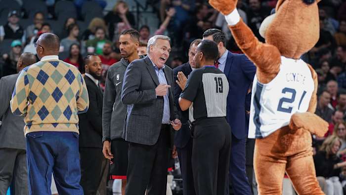 mike-d'antoni-rockets-spurs